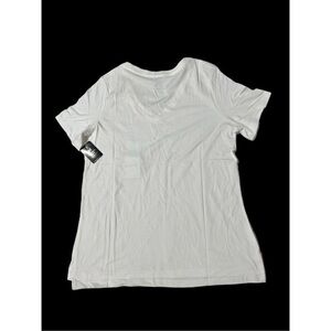 Classic White V-Neck Short Sleeve Tee by